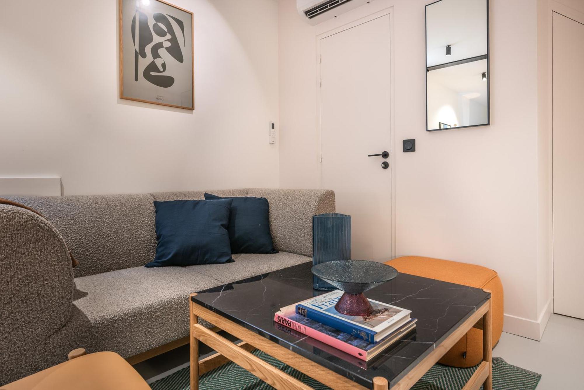ジャンティイDesign Architect Flat - 15Min. From Paris Centerアパートメント エクステリア 写真